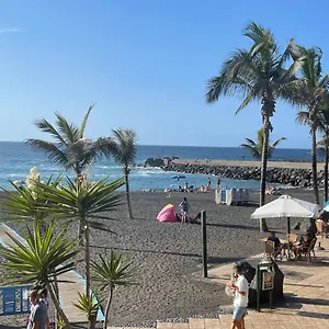 https://la-perla-puerto-de-la-cruz.in-canary-islands.com